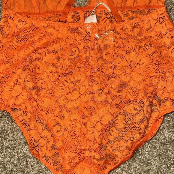 NWT HAH Comin in HAHt Lace Bodysuit M - Picture 5 of 8